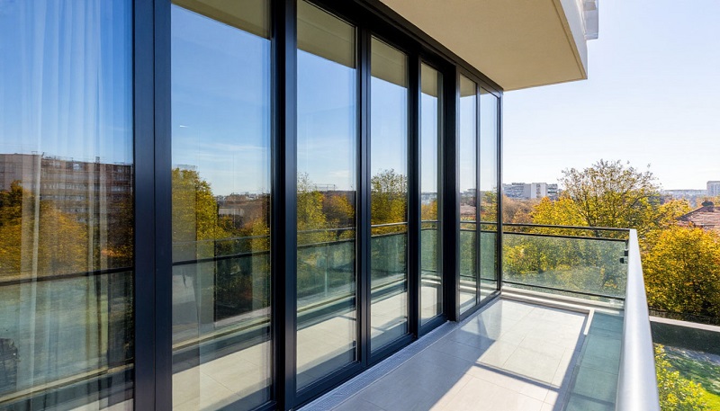 Остекление и отделка балкона или лоджии