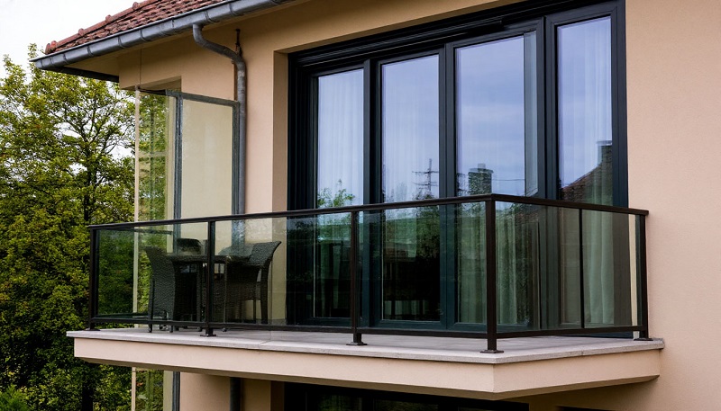 Остекление и отделка балкона или лоджии