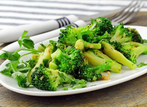 Как готовить брокколи. Как приготовить капусту брокколи вкусно и просто – быстрые рецепты блюд из брокколи