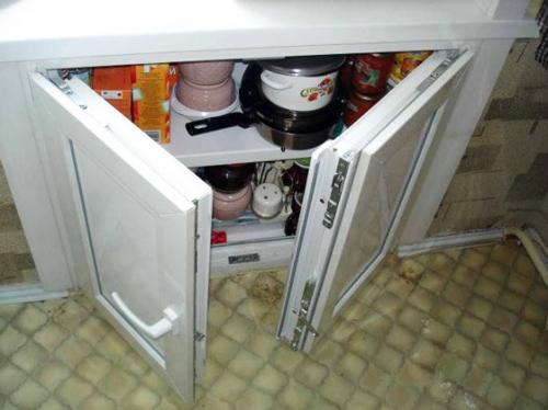 Ремонт хрущевского холодильника под окном. «Хрущевский холодильник». Как люди сильно ошибаются по поводу появления ящика под кухонным окном