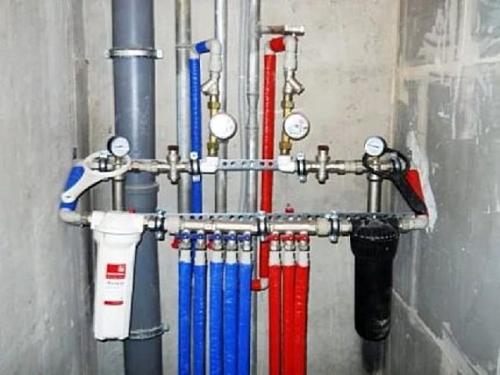 Как правильно спрятать трубы отопления в частном доме: Полезные советы и рекомендации 15