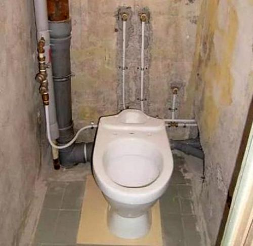 Как правильно спрятать трубы отопления в частном доме: Полезные советы и рекомендации 13