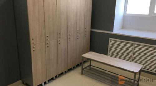 Можно ли заказать металлический шкаф для раздевалки с индивидуальным дизайном. Шкафчики и скамейки в раздевалки