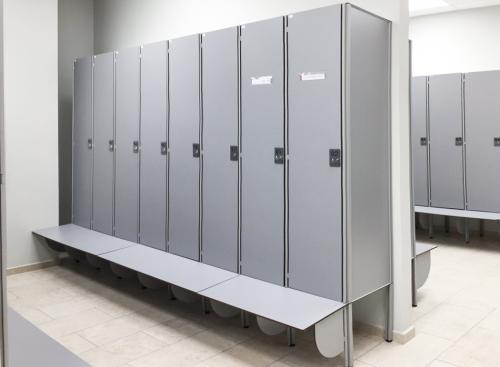 Шкафчики открытые для раздевалок в школу: выбор и установка 14 Шкафчики открытые для раздевалок в школу: выбор и установка 14