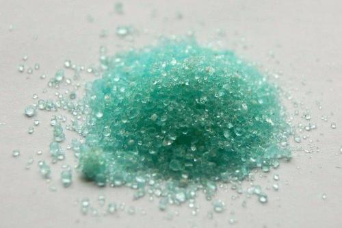 Как приготовить настои из трав для обработки смородины. Чем обработать смородину весной от болезней?