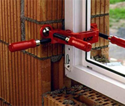 Как установить ПВХ окна своими руками: пошаговая инструкция 04 Как установить ПВХ окна своими руками: пошаговая инструкция 04