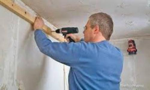 Зачем нужна обрезка под гипсокартон из деревянного бруска. Сборка основания