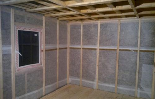 Какие рекомендации следует соблюдать при работе с гипсокартоном и деревянными брусками. Достоинства и недостатки