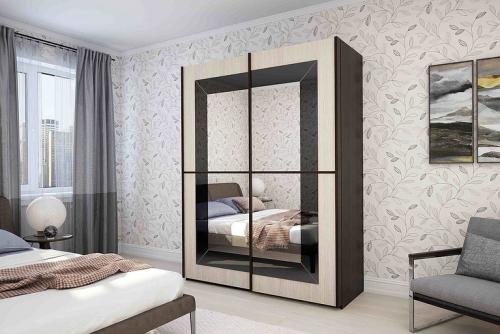 Экономия пространства: как встроить шкаф в нишу прихожей 02