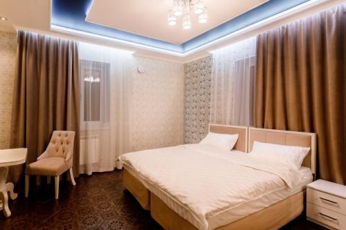 Как превратить нишу в стильный элемент прихожей 03