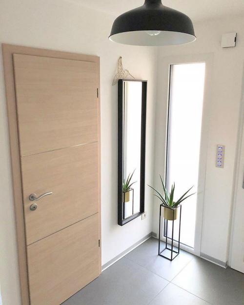 Как зеркало в нише влияет на восприятие пространства прихожей. Зеркало в прихожую и коридор: Как не ошибиться при выборе и разместить правильно