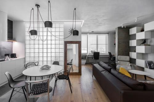 Зеркало в нише прихожей: как добавить элегантности вашему интерьеру 08