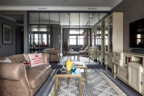 Зеркало в нише прихожей: как добавить элегантности вашему интерьеру 12