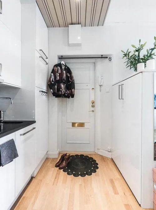 Кухня-ниша в коридоре: как обустроить удобное рабочее пространство 07