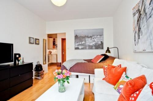 Кухня-ниша в коридоре: как обустроить удобное рабочее пространство 12