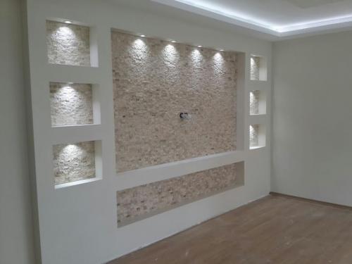 Как превратить нишу в прихожей в стильный и функциональный элемент 22