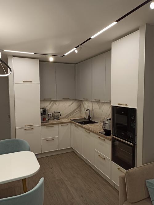 Маленькая ниша в прихожей: как сделать пространство функциональным 01