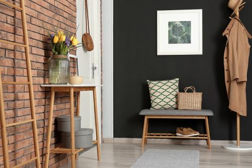 Какие стили интерьера лучше всего сочетаются с нишами в прихожей. Лофт