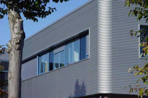 Инструкция по монтажу стенового профнастила. Выбор профнастила для обшивки