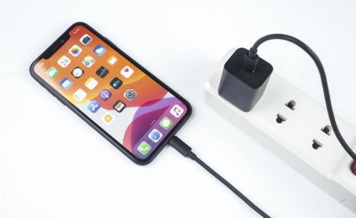 Как продлить жизнь батареи телефона. Как правильно заряжать смартфон, чтобы продлить срок службы его аккумулятора