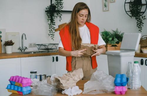 Какие лайфхаки помогут мне избавиться от мусора и разбросанных вещей. Как и зачем избавляться от ненужных вещей? Руководство по быстрой расчистке квартиры или дома от хлама