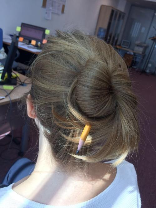 Удобные лайфхаки для телефона и канцелярии: 12 идей 07