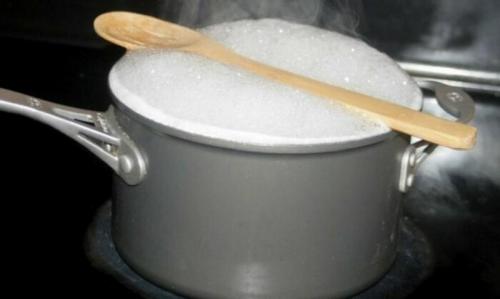 Какие быстрые решения могут спасти ситуацию, если что-то пошло не так на кухне. Кулинарные лайфхаки, которые выручат, если что-то пошло не по плану