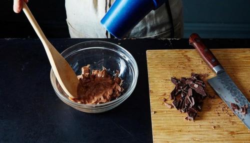 Какие быстрые решения могут спасти ситуацию, если что-то пошло не так на кухне. Кулинарные лайфхаки, которые выручат, если что-то пошло не по плану