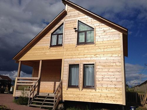 Какие современные альтернативы существуют для деревянного каркаса. Какой дом лучше: каркасный или из бруса?