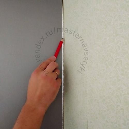 Как сделать гипсокартон плоским и ровным на неровной деревянной поверхности. Полезная хитрость, которая поможет точно подогнать лист к неровной стене.