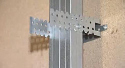 Как избежать образования пузырей и трещин при установке гипсокартона на дереве. Особенности установки гипсокартона в деревянном доме