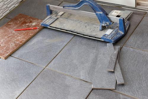 Как выбрать идеальную затирку для плитки в ванную 12