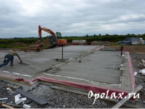 Как правильно укладывать изоляционный материал для фундамента для утеплённой шведской плиты. Утепленная шведская плита – технология устройства по этапам