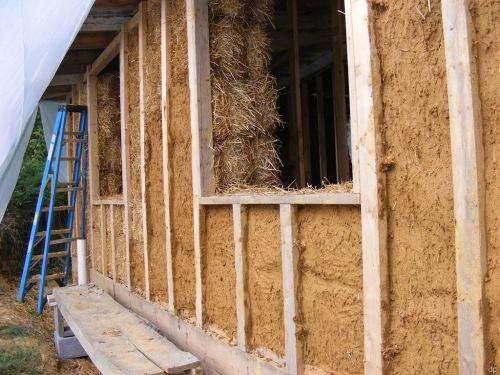 Как построить дом своими руками недорого и быстро. Самые дешевые материалы для постройки дома – изготовленные собственноручно?
