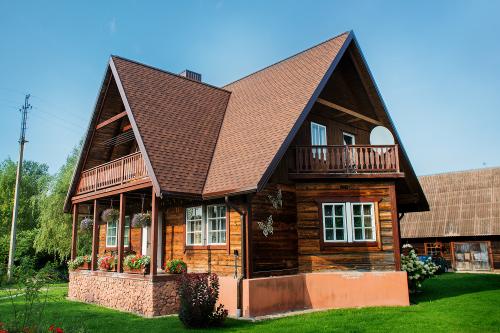 Какие особенности есть у теплой крыши в сравнении с обычной кровлей. Особенности применения