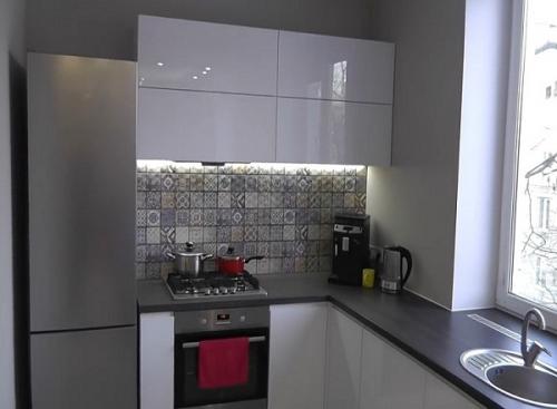 Как увеличить полезное пространство на кухне в хрущевке. Дизайнерские способы увеличить пространство кухни в хрущевке