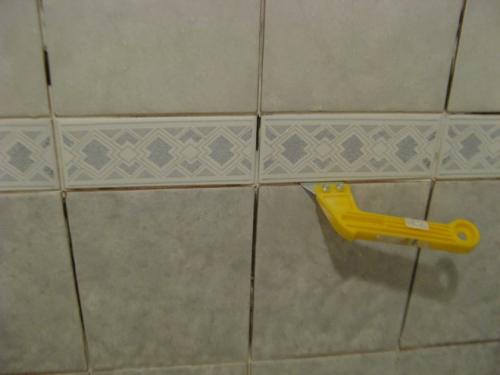 Какие инструменты необходимы для применения затирки для швов плитки. Технология затирки