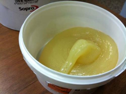 Какие инструменты необходимы для применения затирки для швов плитки. Технология затирки