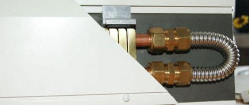 Какие инструменты необходимы для изготовления короба для труб отопления. Сборка и установка короба-плинтуса